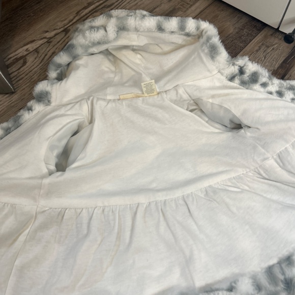 🍎First Impressions Baby Girls White/Gray Cozy Coat Size 12 Months (22-25lbs) - Picture 4 of 5